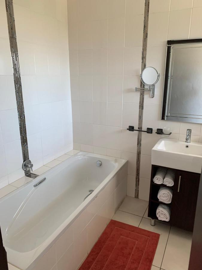 Leighton Court Hotel Newcastle Buitenkant foto