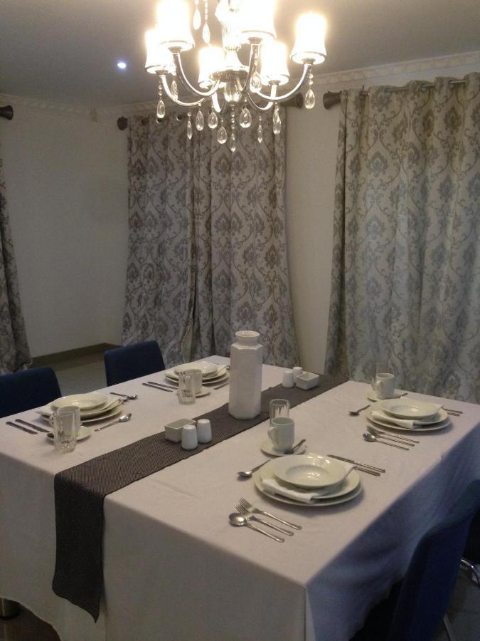 Leighton Court Hotel Newcastle Buitenkant foto